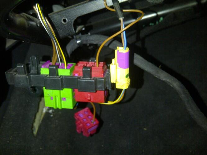 a4b5_under_seat