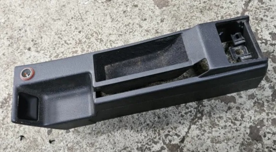 Audi-80-B3-B4-Coupe-Centre-Console-Black